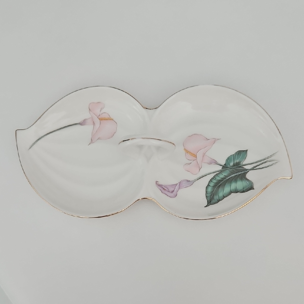 Vintage Yamaji Elegant White Floral Porcelain Divided Trinket Bin Bon Dish